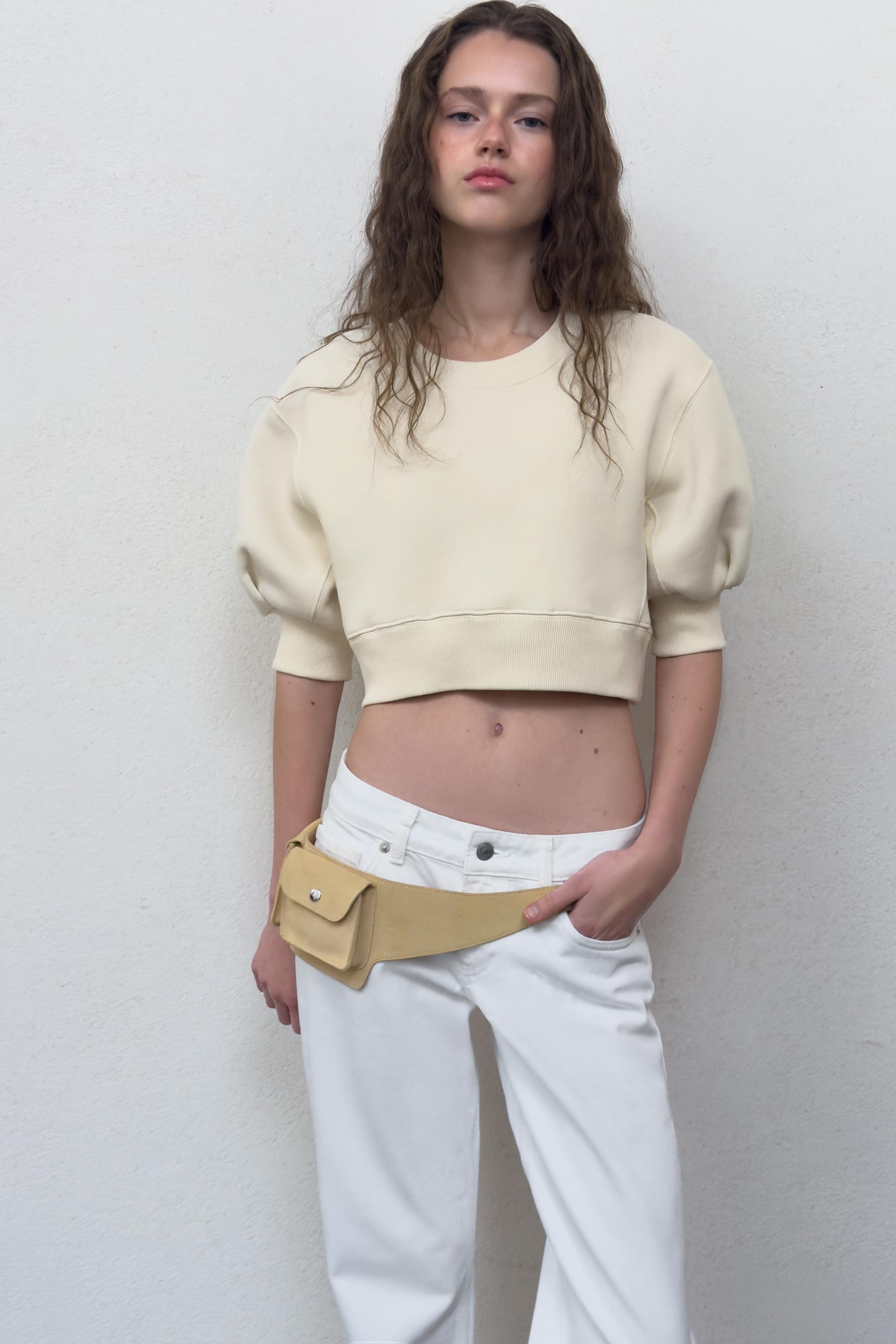 VOLUME CROPPED SWEATSHIRT